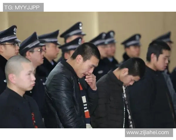 足球明星遭遇仙人跳敲诈事件引发社会关注与舆论热议